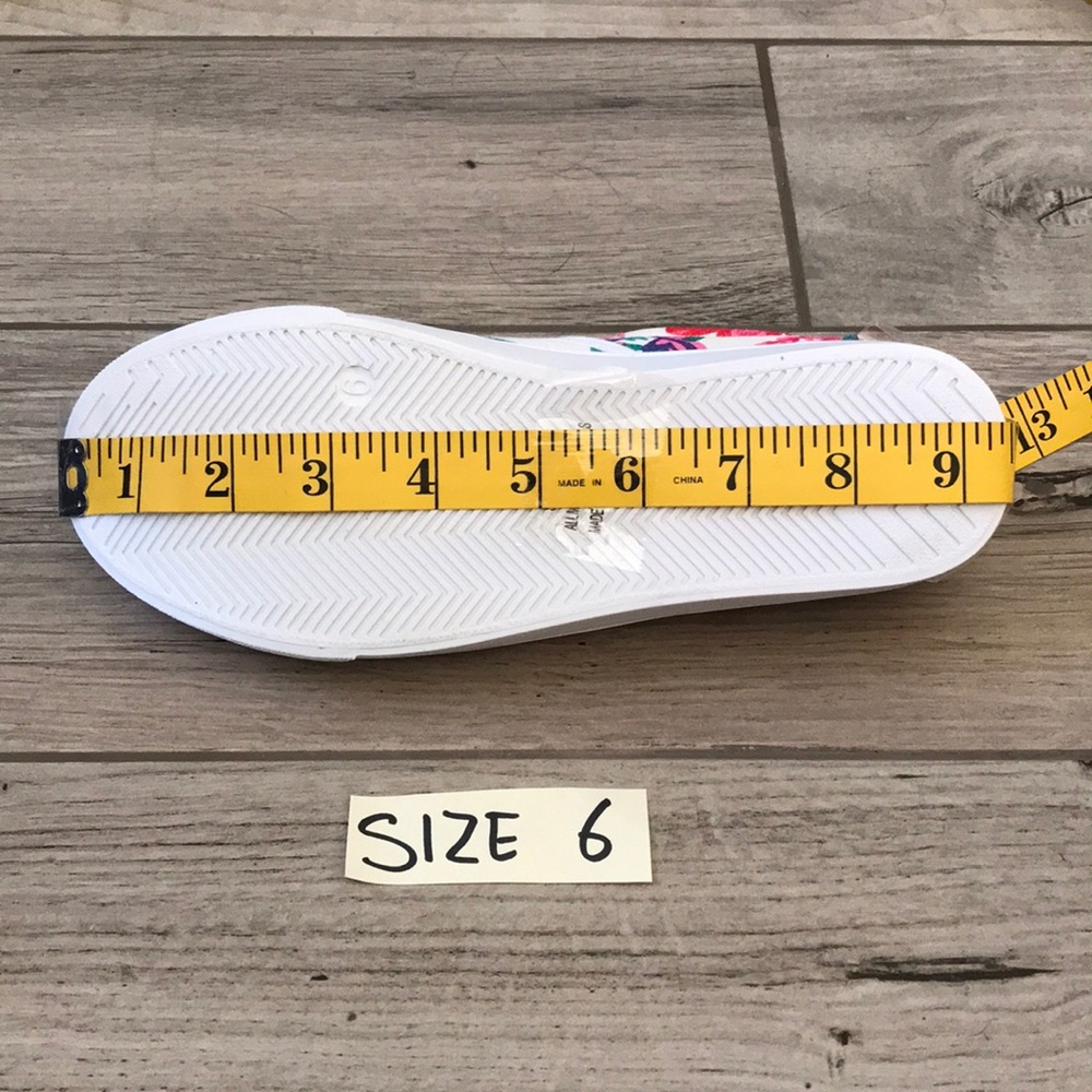 Qupid Brand Sneakers in Floral White - Picture 7 of 8